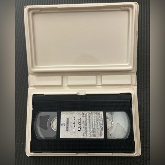 Thumbelina VHS - Picture 4 of 4